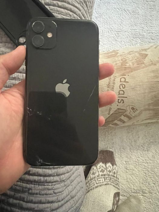 iphone 11 продаю