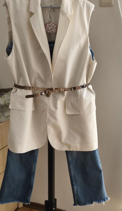 H & M Дамски дълъг блейзър без ръкави.