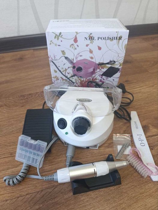 Продам домашний профессиональный аппарат для маникюра и педикюра