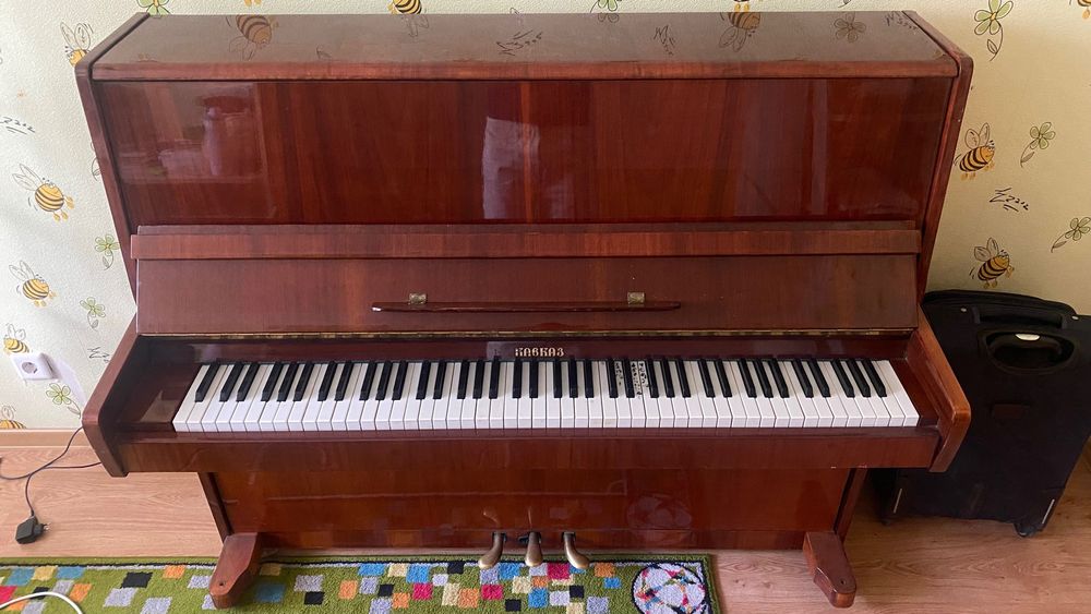 Продам фортепиано “Кавказ”