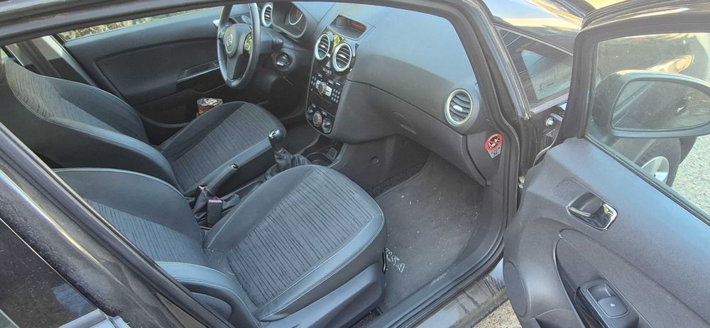 Opel Corsa Energy 1.4 benzina 2014