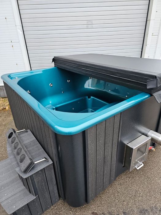 Ciubar patrat 2.2m x 2.2m