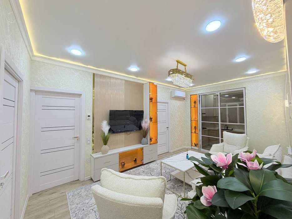 Чиланзарский район рядом метро Чиланзар / срочный вариант / 2в3 Id07