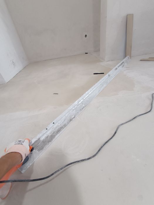 Укладка ламината,  кварцвинила, spc, наливной пол