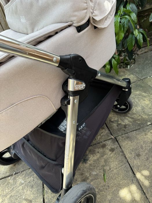 Cărucior 3 în 1 Mamas & Papas Flip XT3 + scoică Cybex Cloud T i-Size