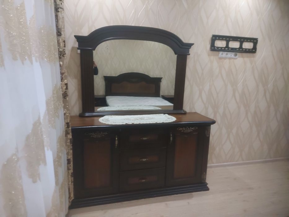 Продаётся спальный гарнитур