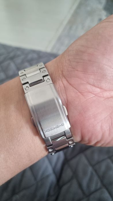Наручные часы Casio GMW-B5000D-1ER