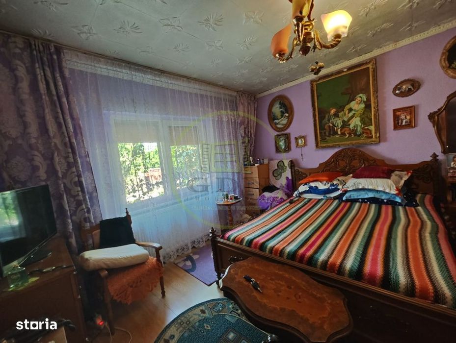 Casa 5 camere, teren 1296 mp, Craiova, zona Brestei