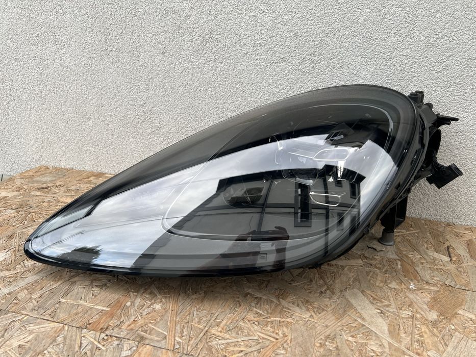 Far stanga Porsche Cayenne 9Y Full LED Adaptiv Original Europa