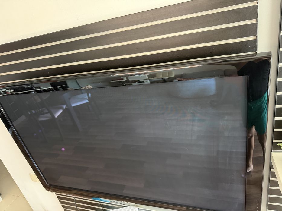 TV Samsung Plasma 50” / 127 cm – Full HD – imagine foarte bună – perfect funcțional