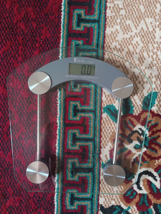 Срочно продам весы