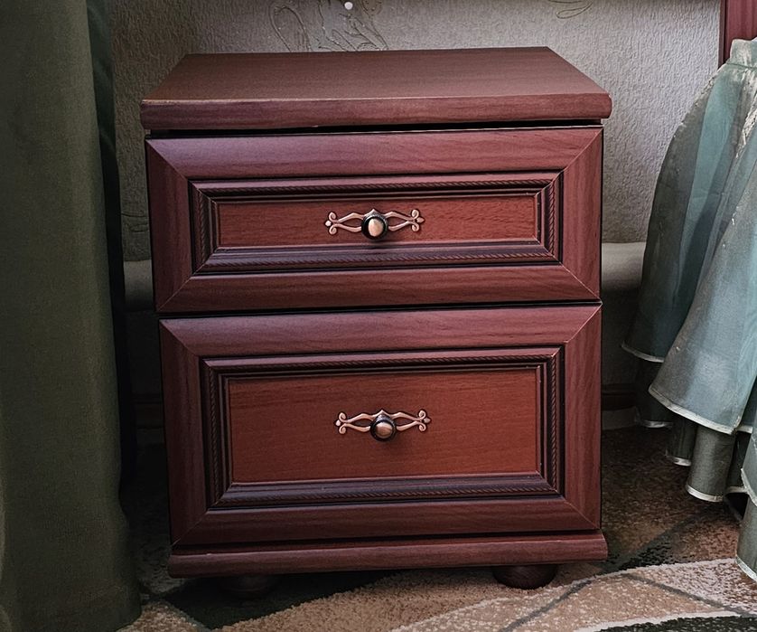 Продам спальный гарнитур