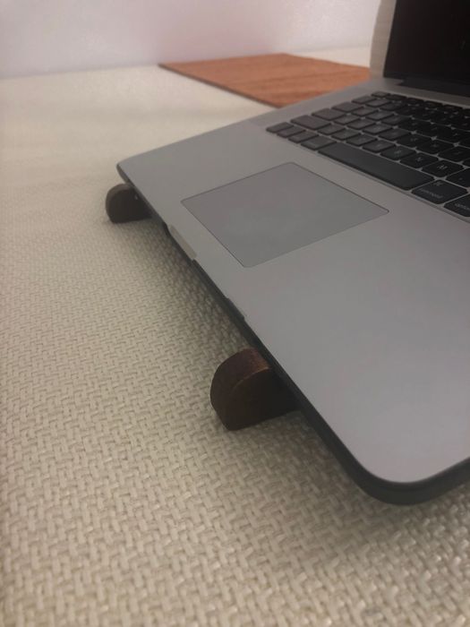 Подставка под ноутбук, деревянный