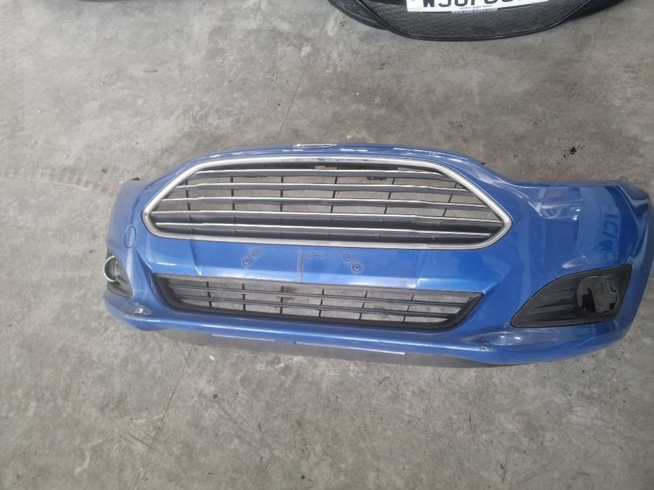 Bara fata ford fiesta