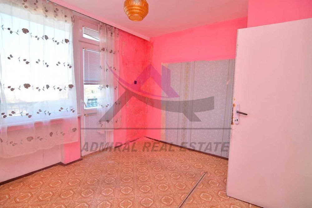 Продава се Четиристаен апартамент в Варна, Лятно кино Тракия - 93 кв.м за 1936 €/кв.м - Снимка #2