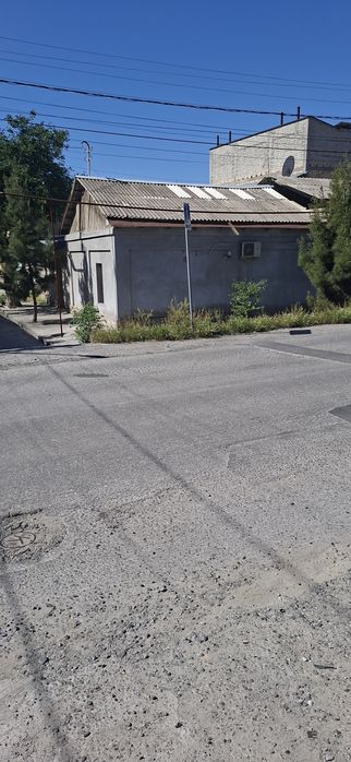 Продаётся дом  в центре