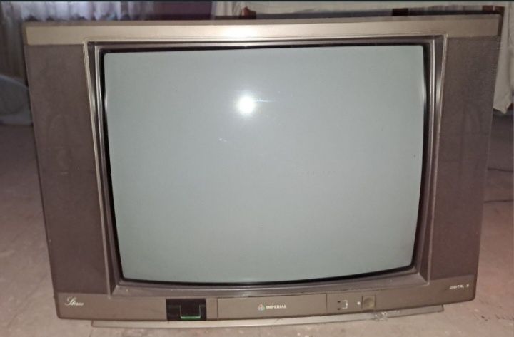 Televizor Imperial pentru piese