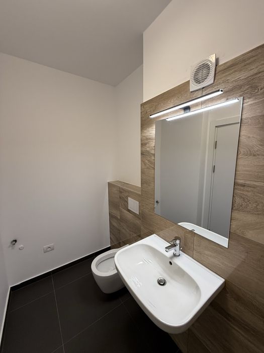 De inchiriat apartament 2 camere zona Torontalului