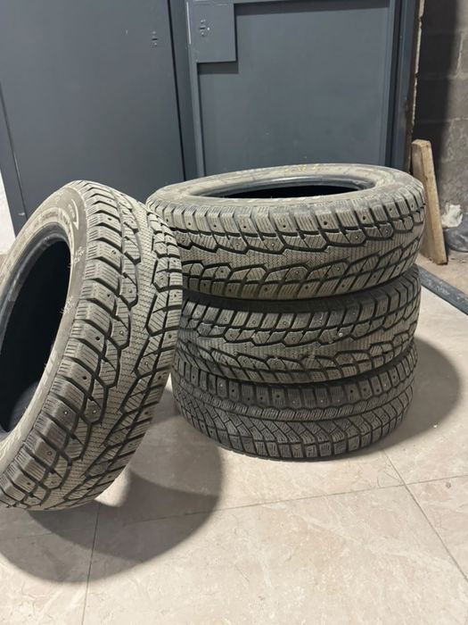 Продам зимние шины