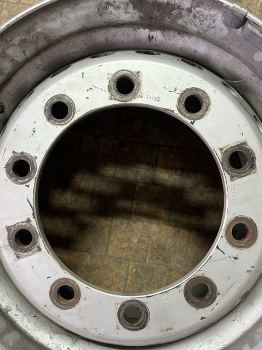 Грузовой диск ( прицепной )22.5