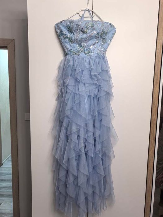 Официална  рокля