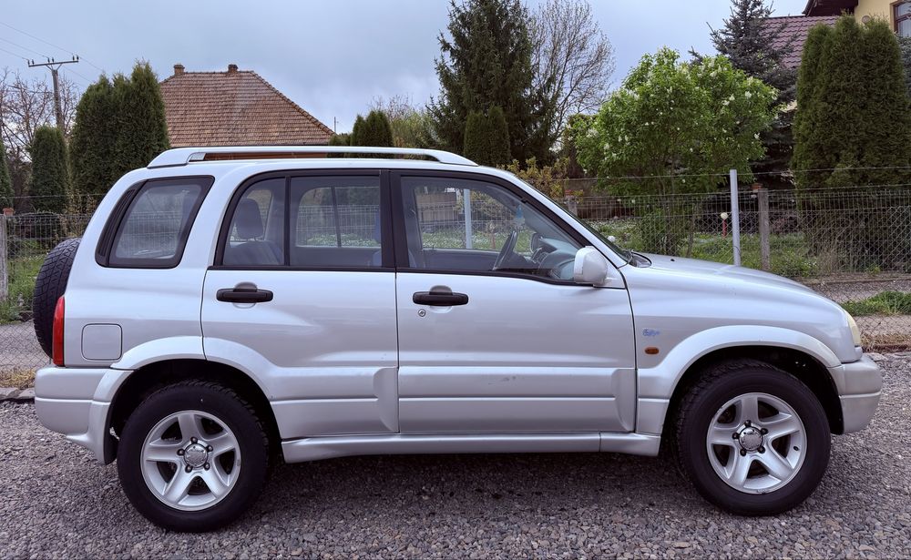 Suzuki Grand Vitara 2.0i 128CP 4x4 Mic\Mare *Recent Adusa*
