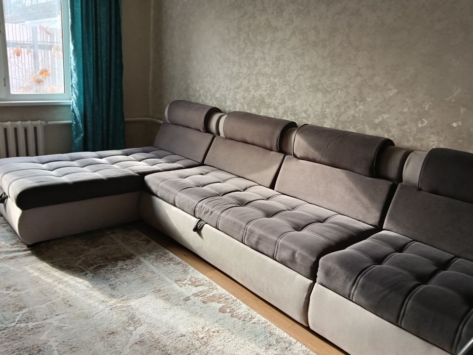 Продам диван, угловой.