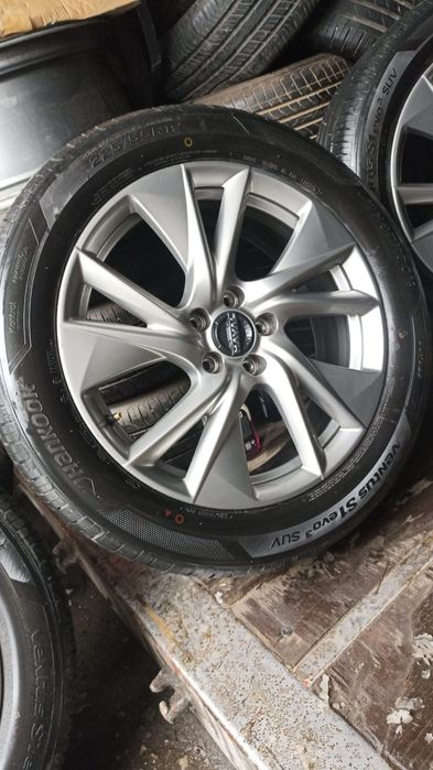 Продам комплект литых дисков