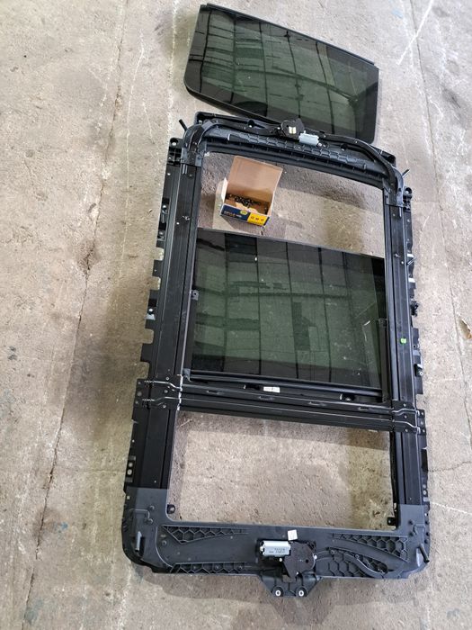 Trapa PANORAMIC complet bmw f11 seria 5 break touring sticla cadru