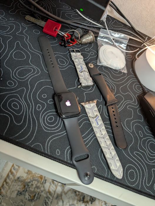 Apple watch se 44 mm торга нет