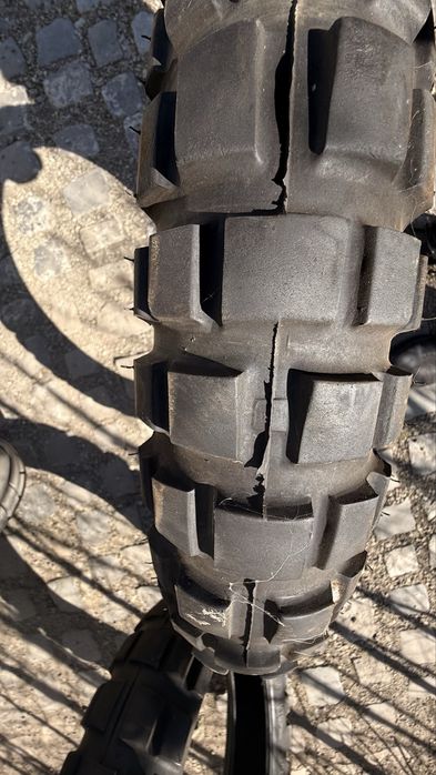 Anvelope moto twinduro sau schimb