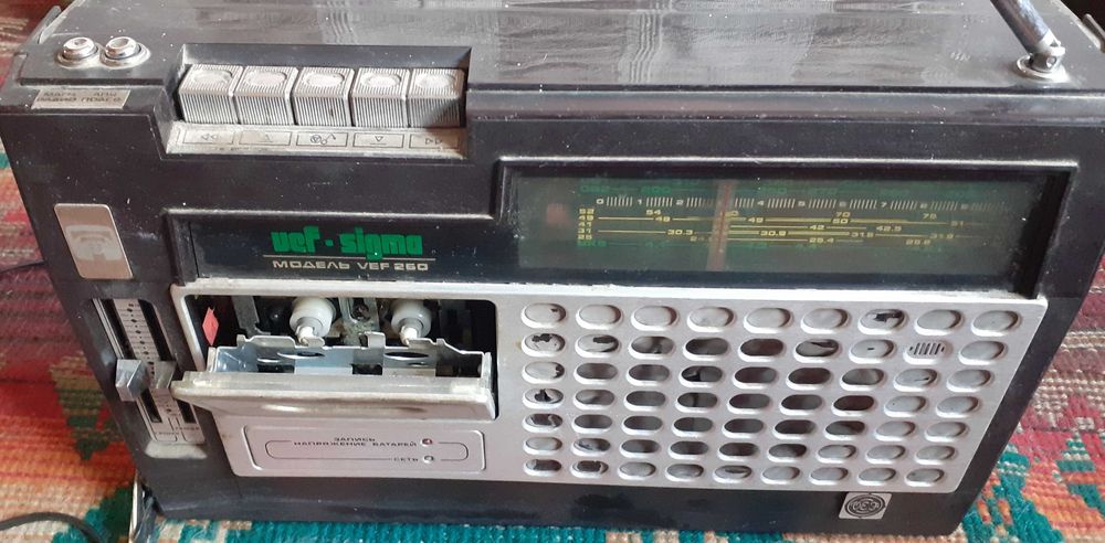 Радиокасетофон ”ВЕФ Сигма”