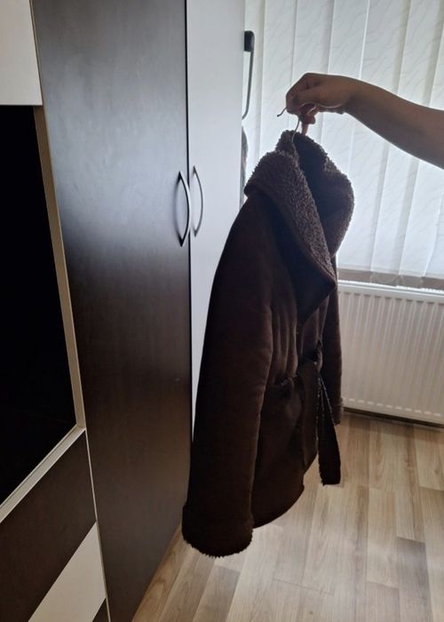 Vand Cojoc Zara mărime S, femei
