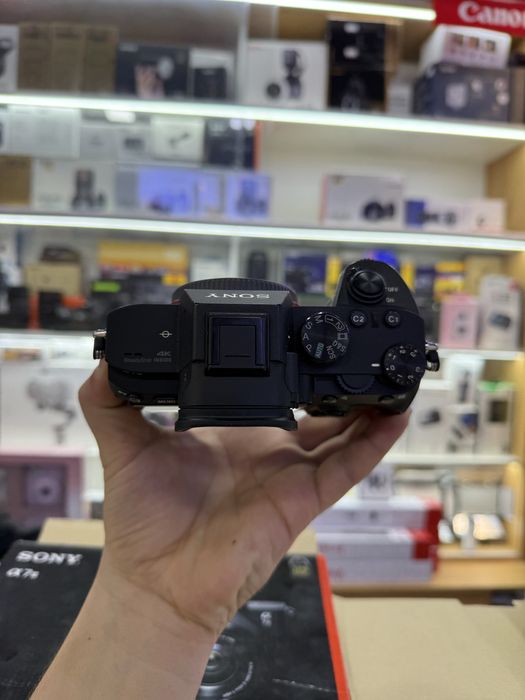 Sony alpha 7 III body