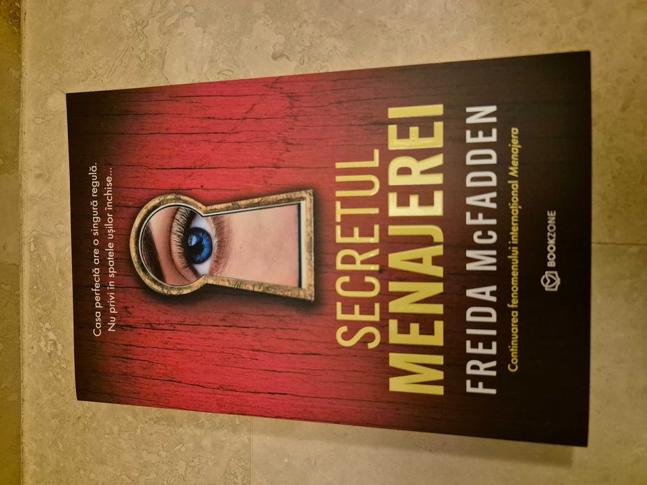 Vând cărți din seria Menajera de Freida  McFadden