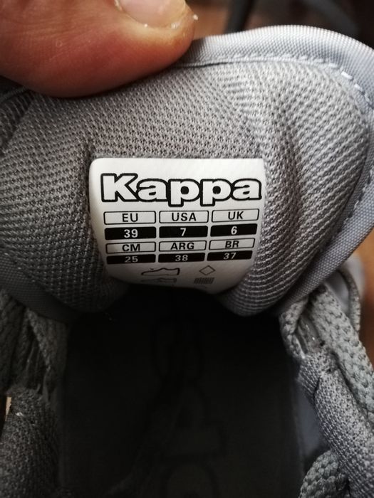 Adidași Kappa noi.