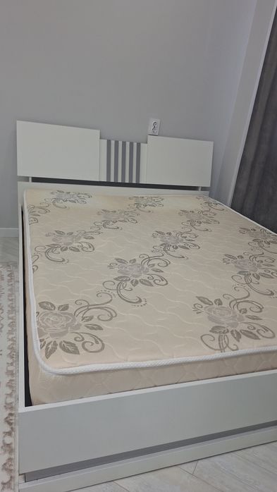 Кровать с матрас