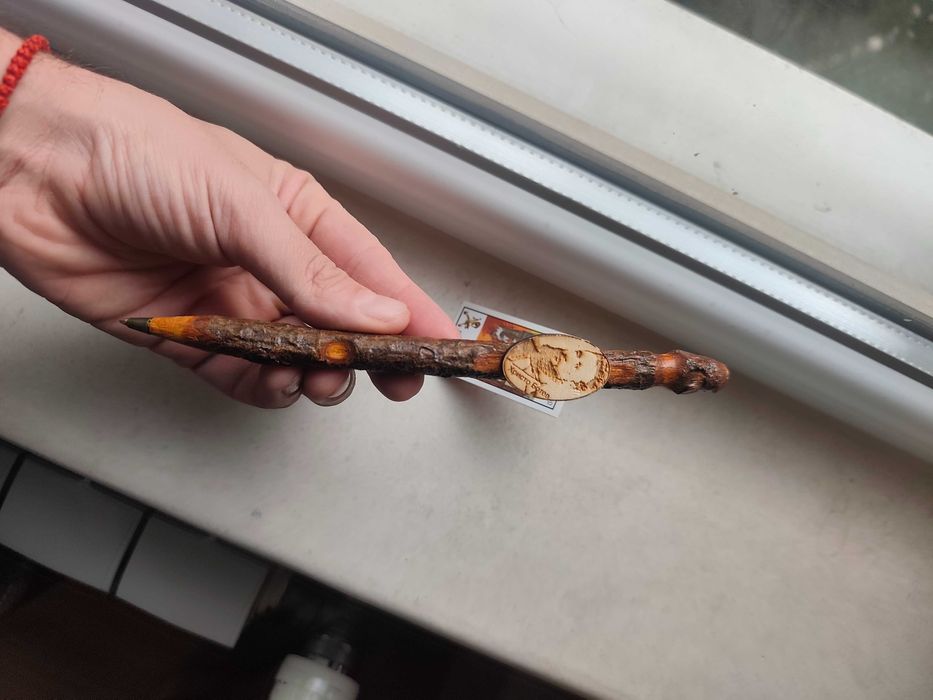 Ръчно изработена химикалка от дърво с Христо Ботев