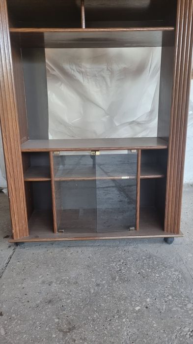 Продам шкаф для телевизора