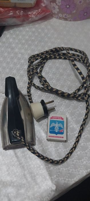 Утюг мини сделано в СССР рабочий
