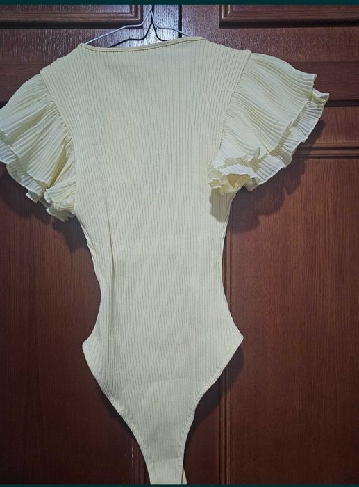 Body galben Zara
