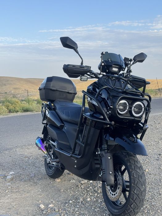 Tank sukuter  : matori : 150 cc. Pravegi :5.000 km