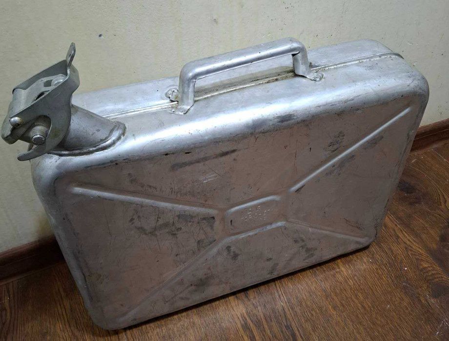 Канистра алюминиевая на 20  литров,