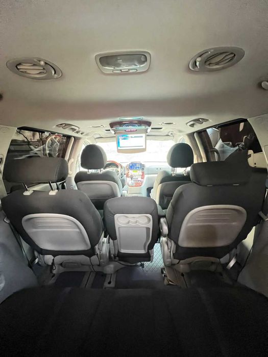 KIA Karnival - 2.7 9700 $