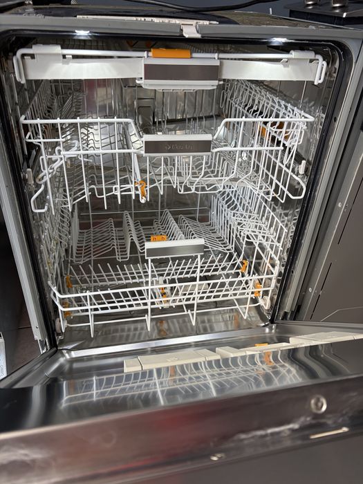 Miele G 6905 sci XXL миялна за частично вграждане AutoOpen/24 мес гаранция