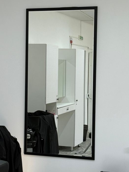 Продам зеркало для парихмакерской