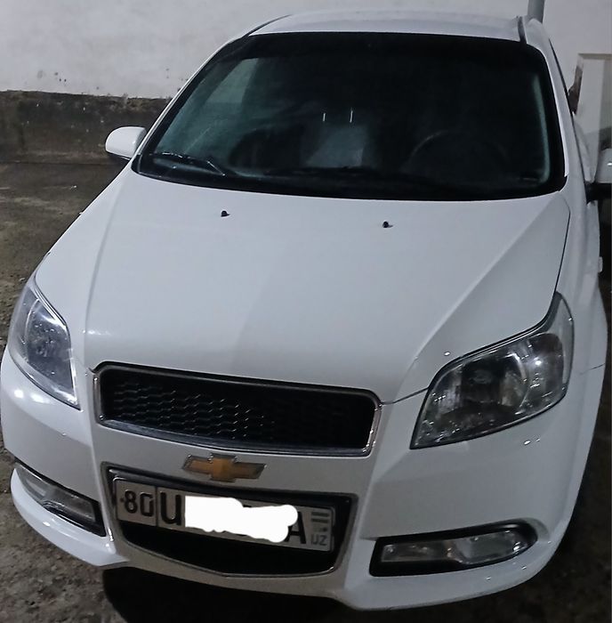 Chevrolet nexia 3 sotiladi