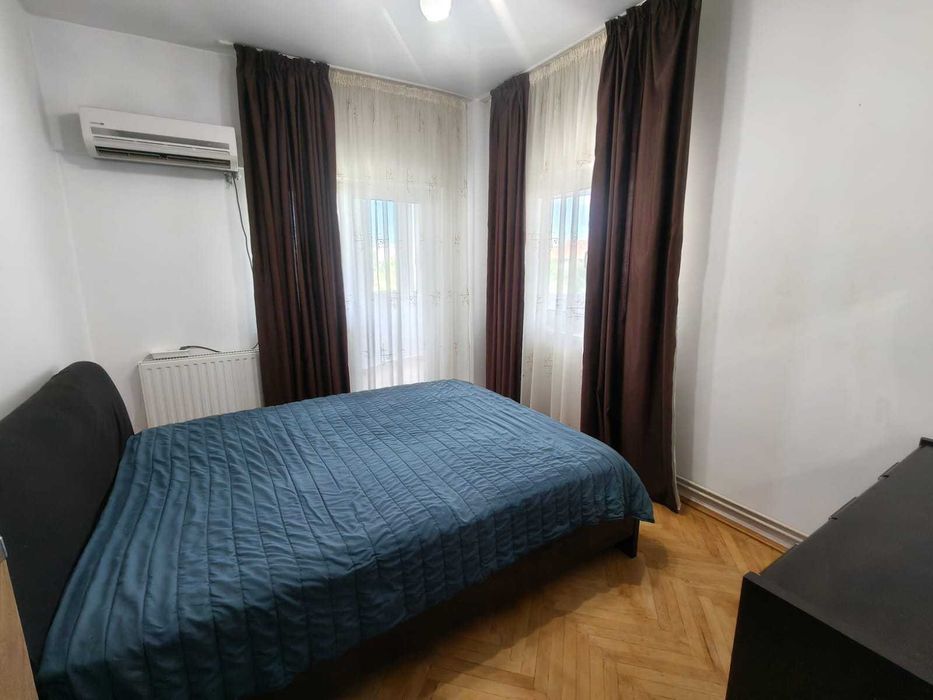3 camere de inchiriat