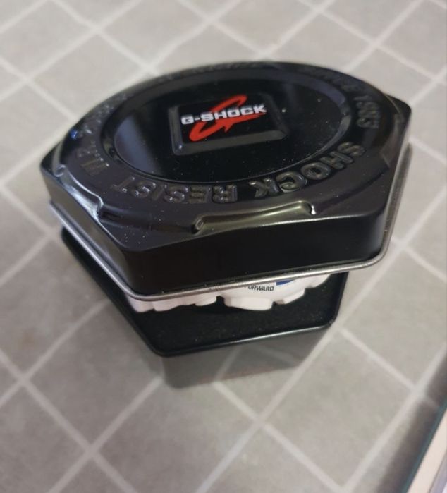 Часовник оригинален с документи G shock