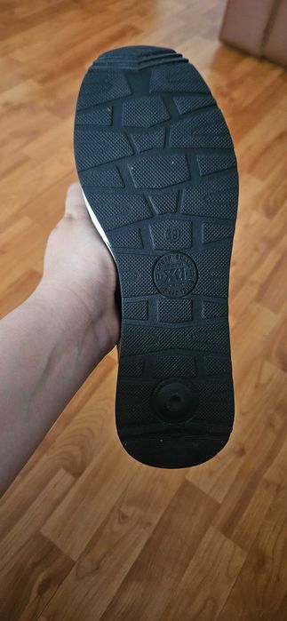 Ghete sneakers XTI the red touch